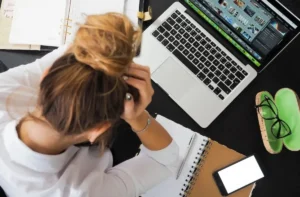 How to Delegate Effectively and Free Up Your Time
